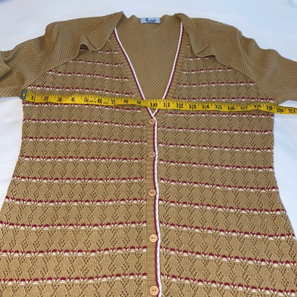 Woman’s Long button down Cardigan Size Medium - Picture 7 of 12